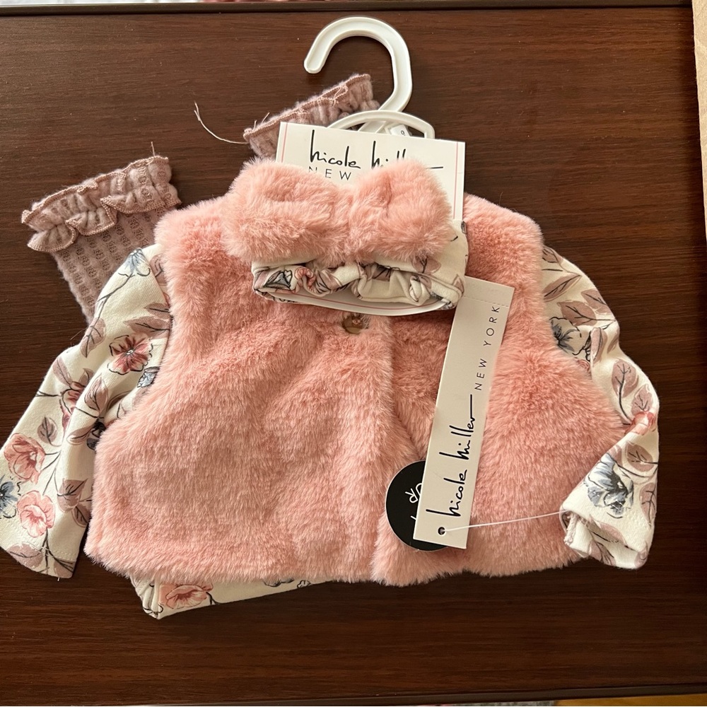4 piece baby girl outfit set NWT